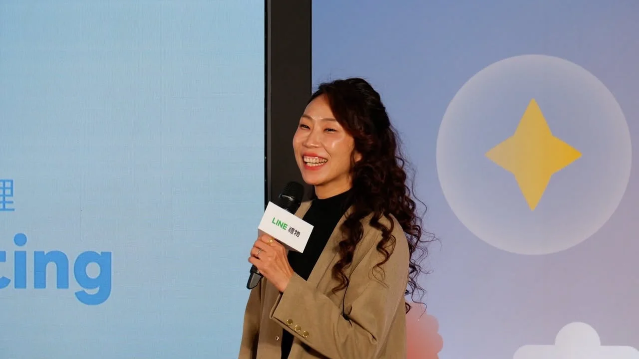 鄭婉婷在活動中分享零售與消費觀察(2)